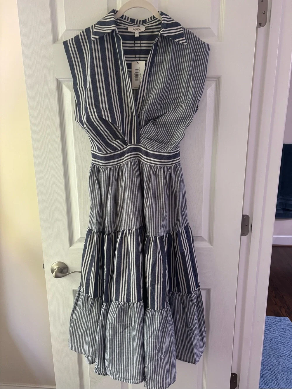 Avara Anniston Blue Multi Striped Midi Dress size small new with tags - Picture 3 of 4
